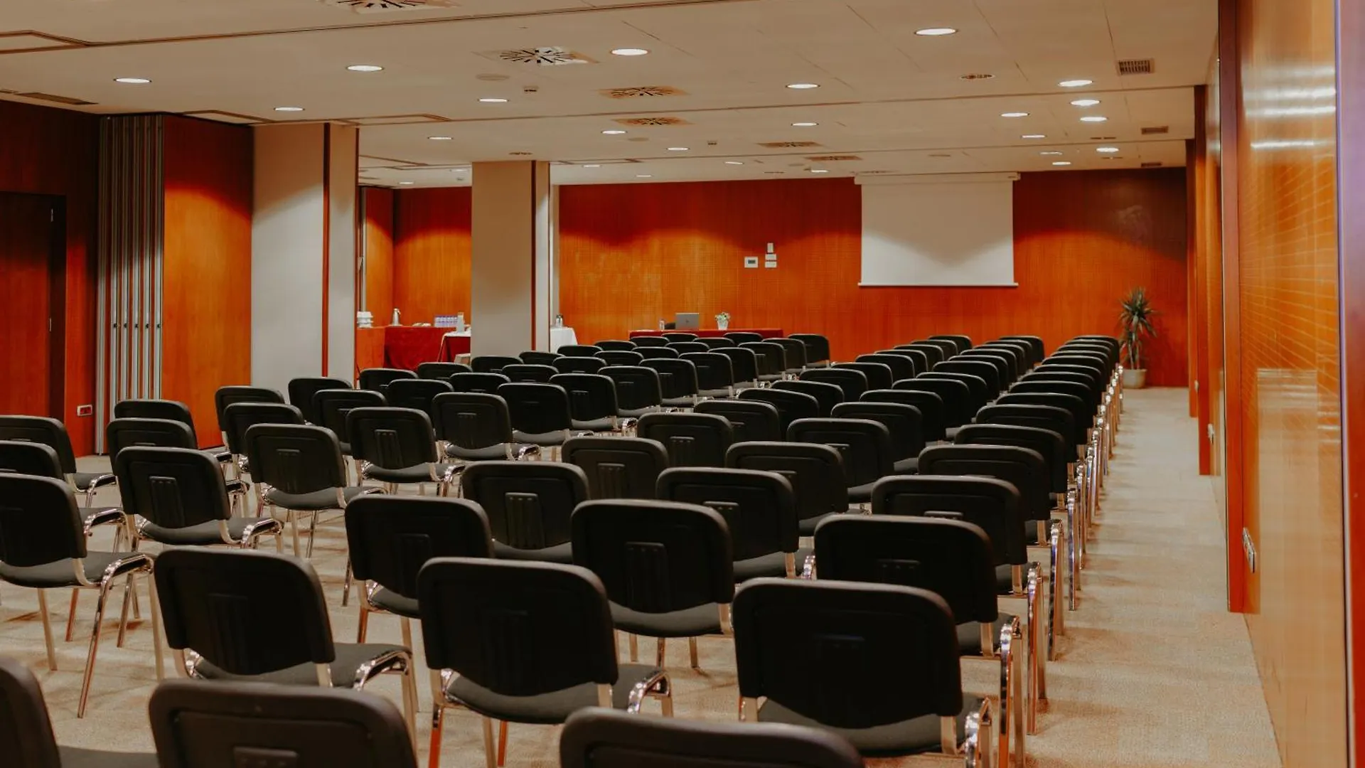 Acevi Villarroel Barcelona Hotel