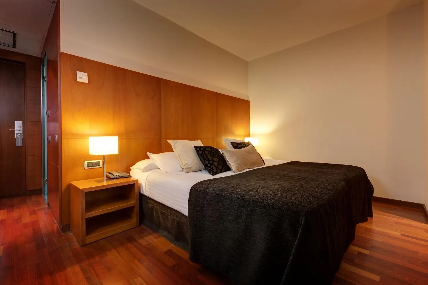 **** Hotel Acevi Villarroel Barcelona Spain
