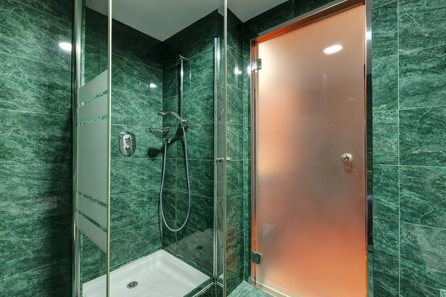 Acevi Villarroel Barcelona Hotel